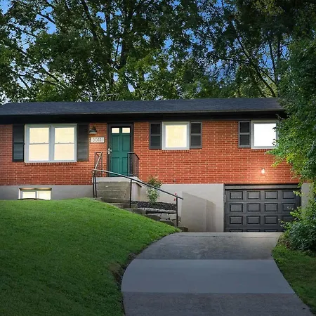 Charming 4-Bed Home With Modern Touches & Porch
